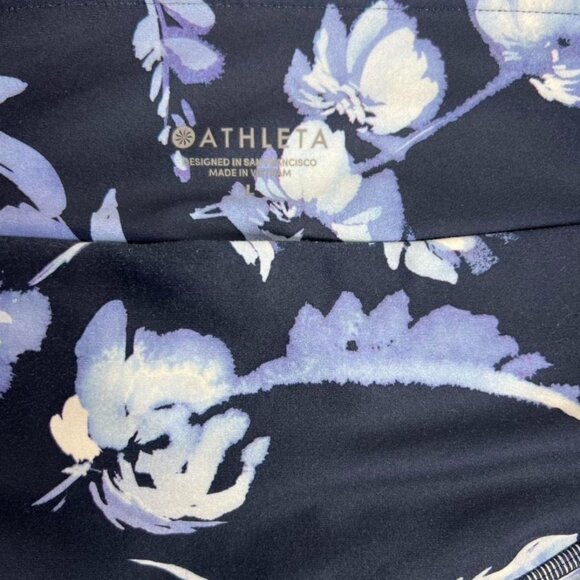 Athleta Pants - Athleta Navy White Floral 7/8 Leggings Large Salutation Stash